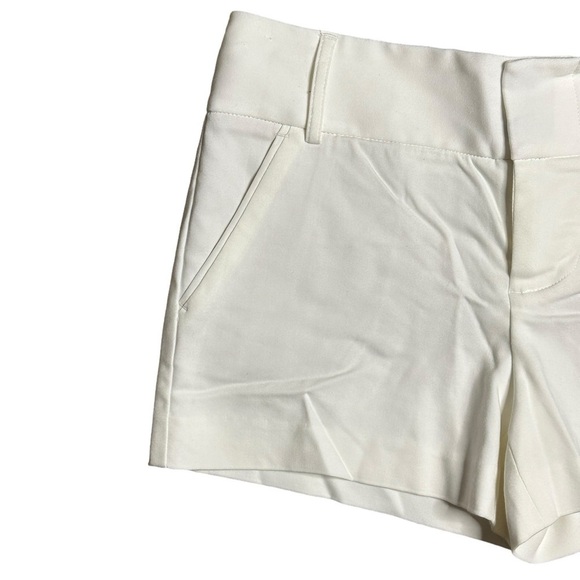 Alice + Olivia Black Cady Cuff Shorts Size 0 White - Picture 2 of 6